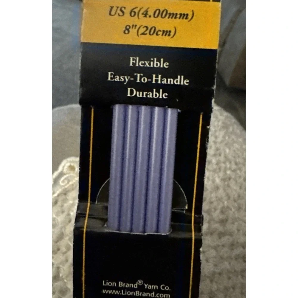 Lion Brand Yarn Knitting Needles Size US 6 (4.00‎ mm) 8